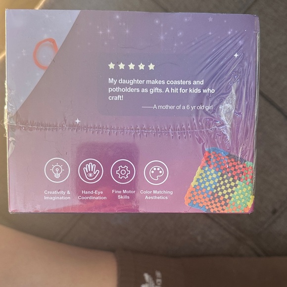 DEDAI Friendship Weaving Loom & Loops Kit - unopened - Picture 2 of 3